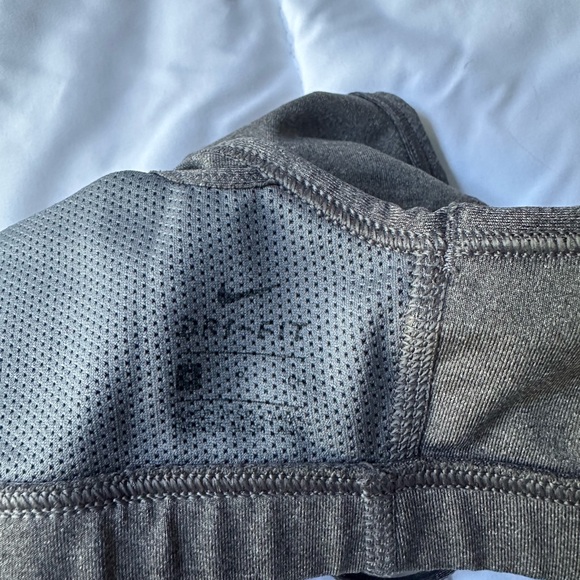 Nike Sports Bra - Picture 3 of 3